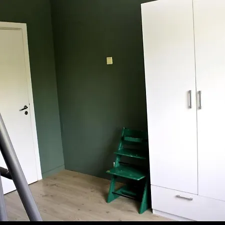 Apartment Comfortable In With Three Bedrooms
