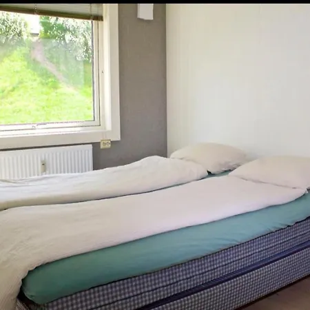 Comfortable In With Three Bedrooms